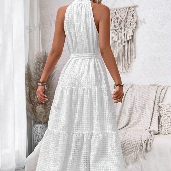 VCAY Solid Color Halter Neck Casual Dress - Picture 2 of 5